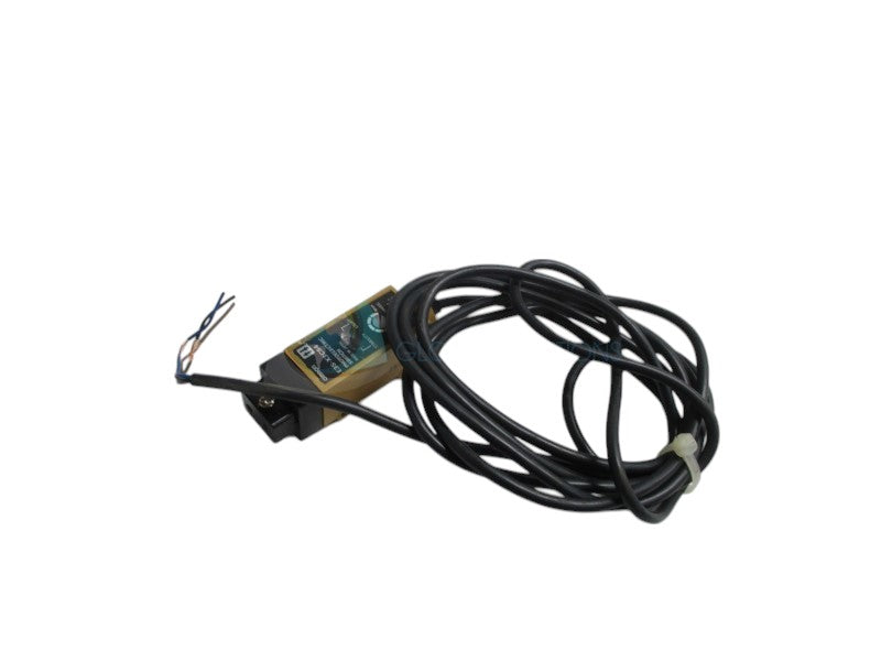OMRON E3S-X3CB4 PHOTOELECTRIC SWITCH (MISSING ACCESSORIES) NSNP
