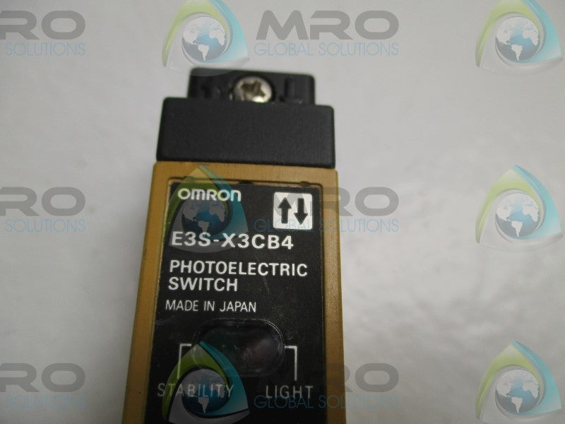 OMRON E3S-X3CB4 PHOTOELECTRIC SWITCH (MISSING ACCESSORIES) NSNP