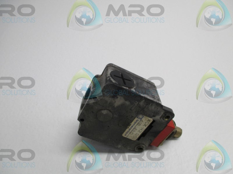 TELEMECANIQUE XCK-H2D01 LIMIT SWITCH  UNMP
