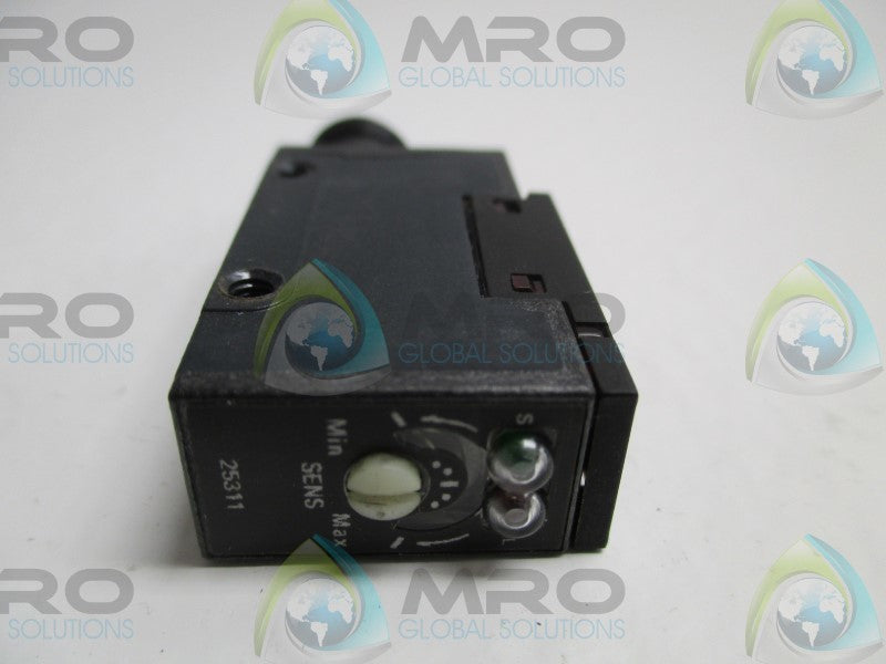 OMRON E3S-R86 PHOTOELECTRIC SENSOR (MISSING ACCESSORIES)  NSNP