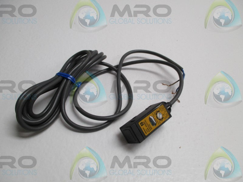 OMRON E3S-2DB4 PHOTOELECTRIC SWITCH (MISSING ACCESSORIES)  NSNP