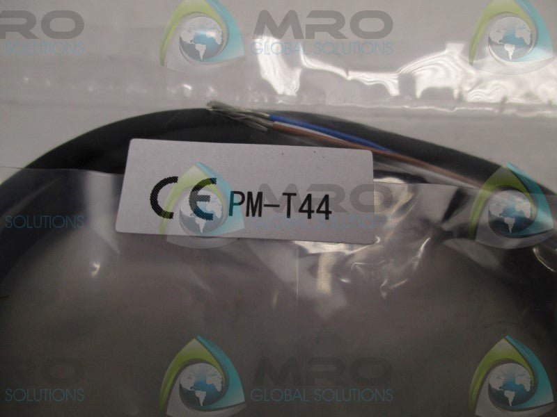 SUNX PM-T44 PHOTOELECTRIC SENSOR  NSMP