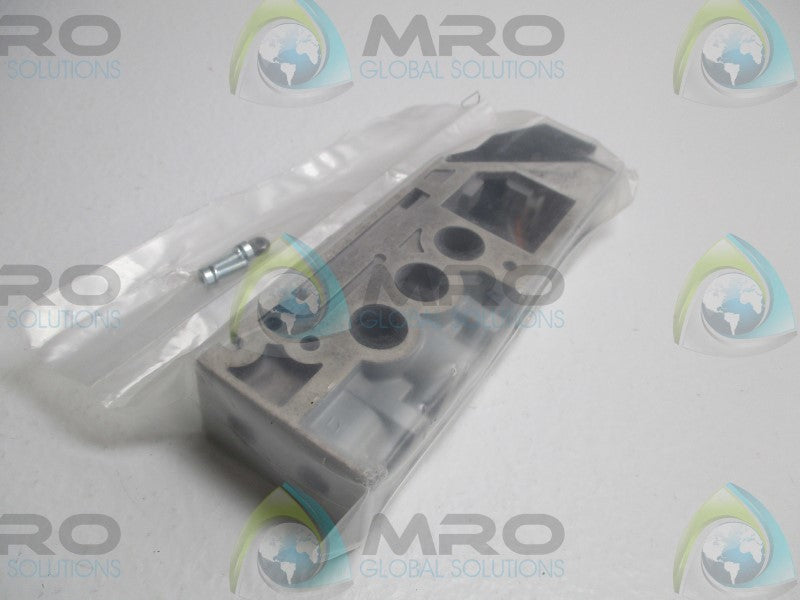 NUMATICS 239-698 MANIFOLD BASE  NSMP