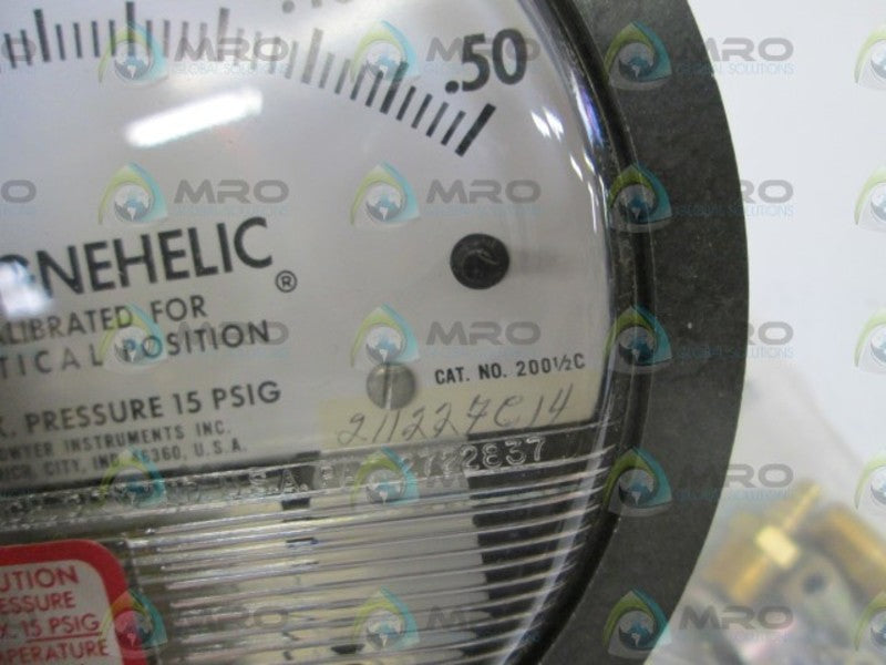 DWYER 2001/2C PRESSURE GAUGE  NSNP