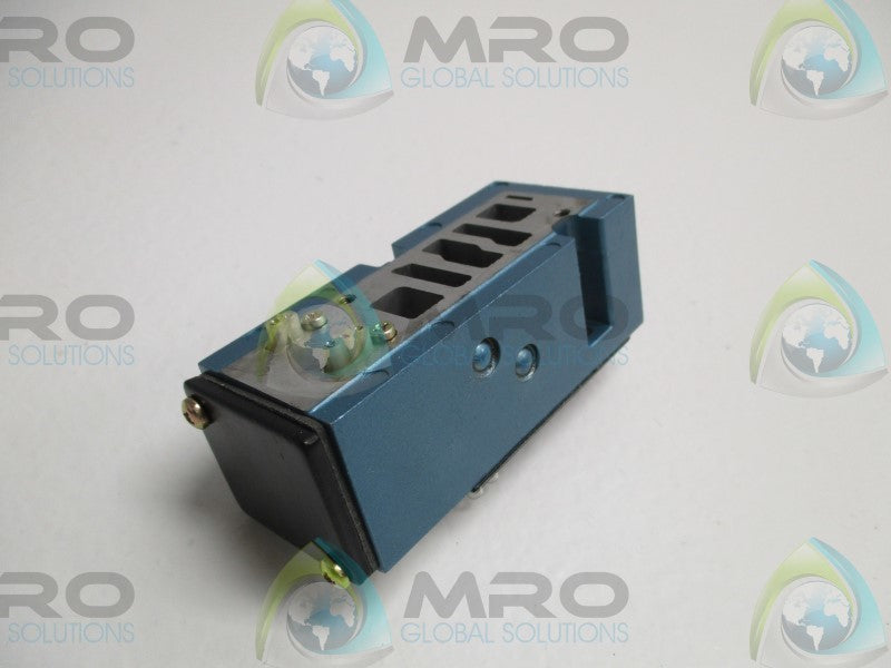 MAC M92007-04P SOLENOID BASE  NSMP