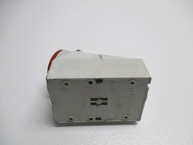 CEEFORM 734 WALL MOUNTING SOCKET OUTLET  UNMP