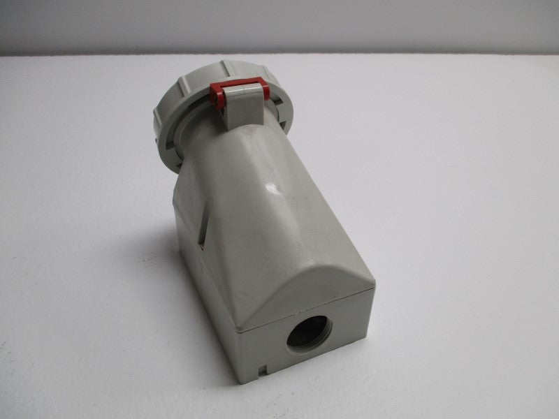 BALSCEENORM 32-6h/380-415 WALL MOUNTING SOCKET OUTLET  NSNP