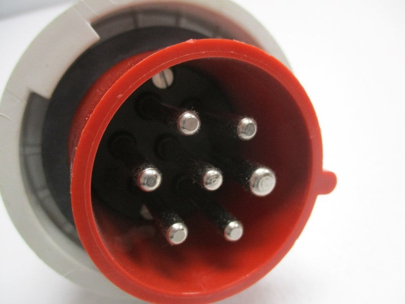 MENNEKES 16A-6h/380-415V PIN & SLEEVE PLUG  NSNP