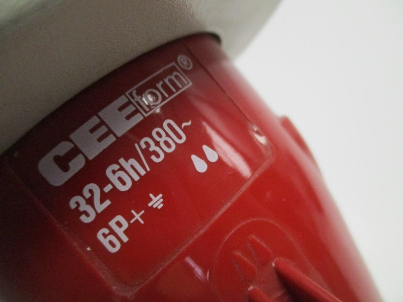 CEEFORM 32-6h/380 PIN & SLEEVE PLUG  NSNP