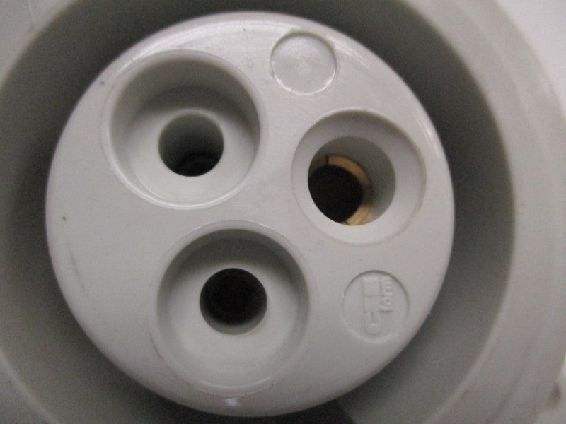 MENNEKES 16A-3h/uber50-250V PANEL MOUNTING SOCKET OUTLET ANGLED  NSNP