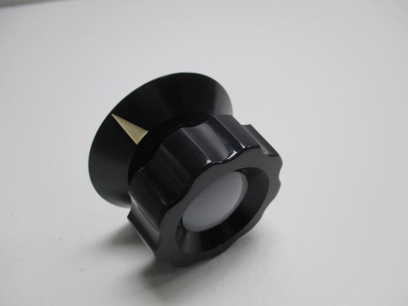 RS 106-6900 FZ60/6 KNOB 6mm  NSMP
