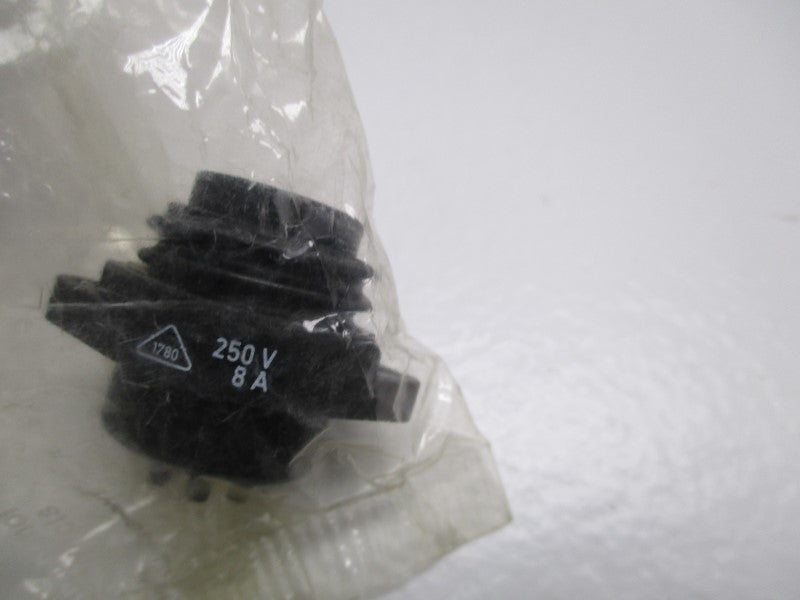 AMPHENOL T3106000 CIRCULAR CONNECTOR  NSMP