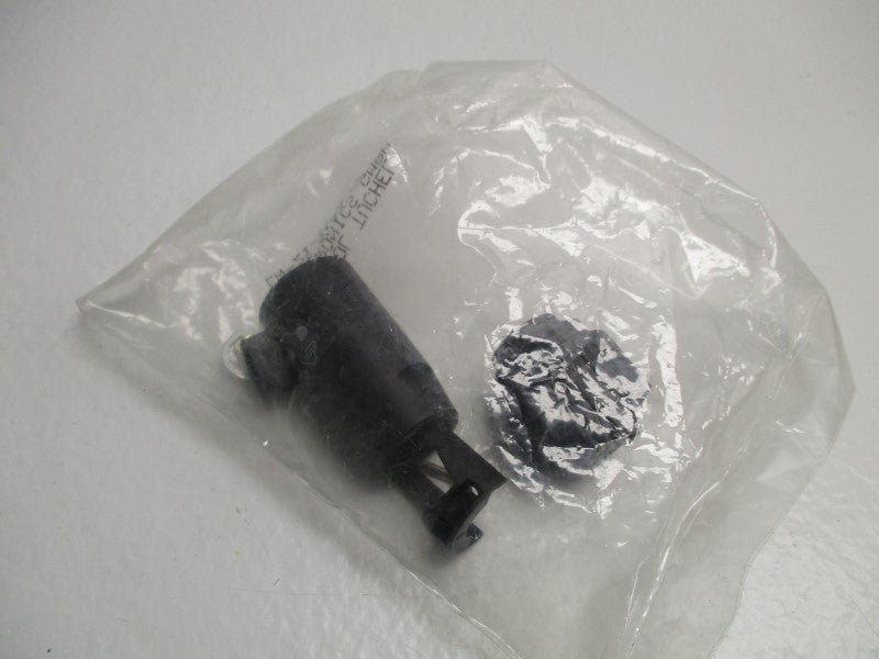 AMPHENOL T3104001 MALE CONNECTOR  NSMP
