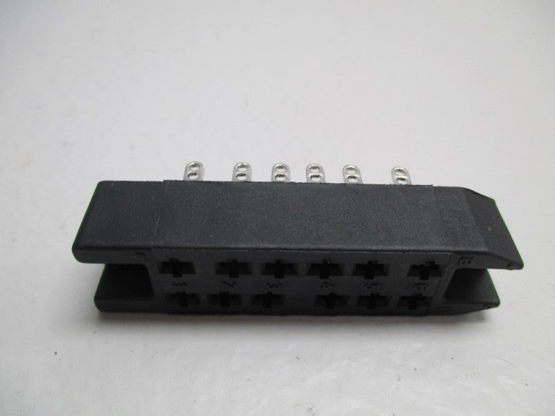 BINDER 1101040012 TERMINAL SOCKET  NSNP