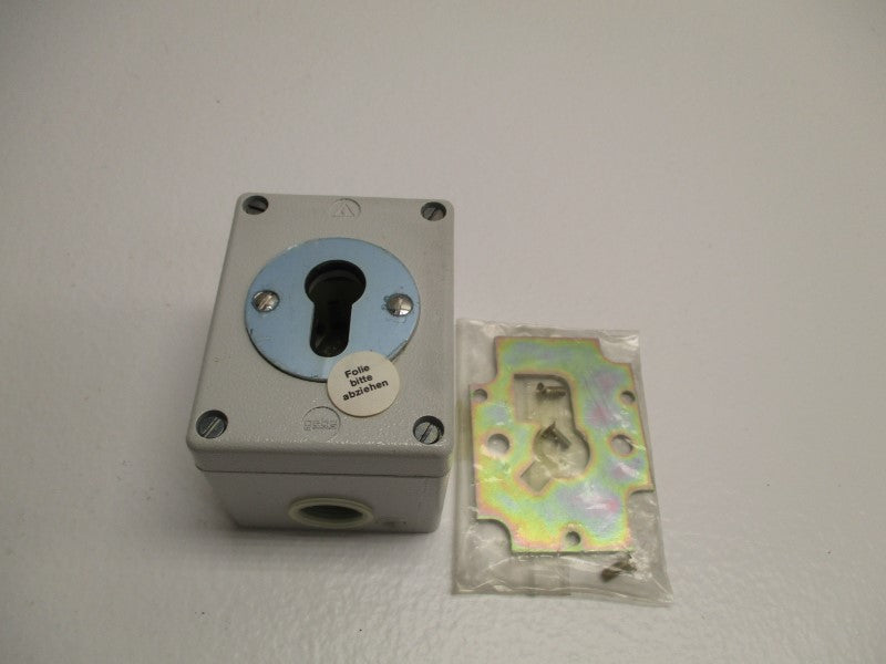 JUNG 200198-201 PROFILE HALF CYLINDER  NSMP