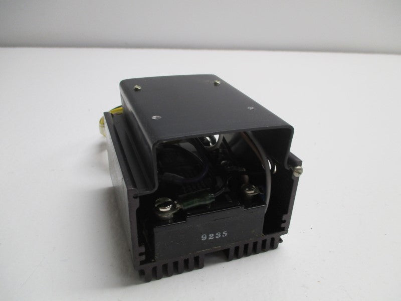 HUGHEY KZ1L2SR30A SOLID STATE BEACON FLASHER  UNMP