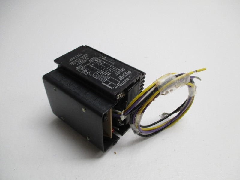 HUGHEY KZ1L2SR30A SOLID STATE BEACON FLASHER  UNMP