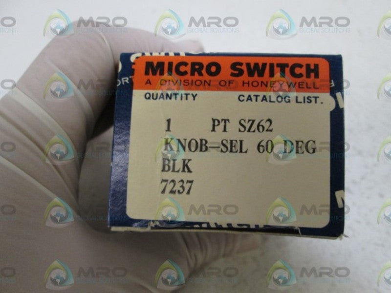 MICRO SWITCH SWITCH KNOB BLACK AND SLIVER PT SZ62 NSMP