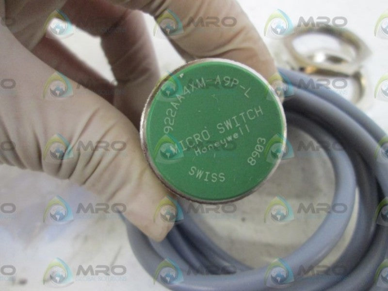 MICRO SWITCH SENSOR 922AA4XM-A9P-L NSNP IN BAG