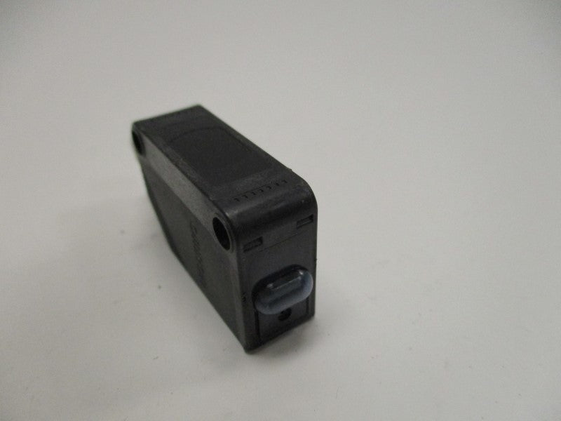 OMRON E3Z-T66-L THRU BEAM SWITCH (MISSING ACCESSORIES)  NSNP