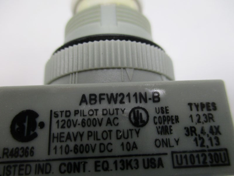 IDEC ABFW211N-B BLACK PUSHBUTTON  NSMP