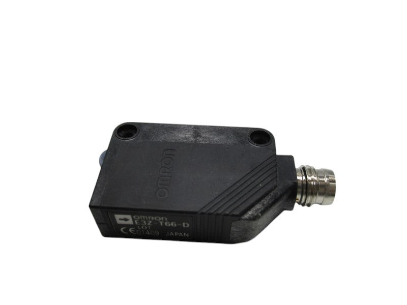 OMRON E3Z-T66-D THRU BEAM SWITCH (MISSING ACCESSORIES)  NSNP