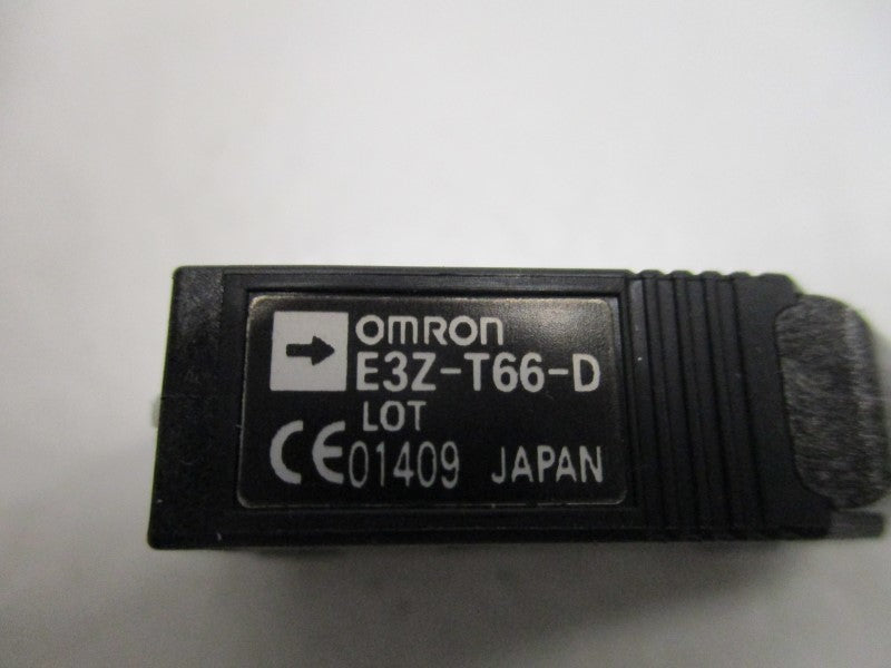 OMRON E3Z-T66-D THRU BEAM SWITCH (MISSING ACCESSORIES)  NSNP