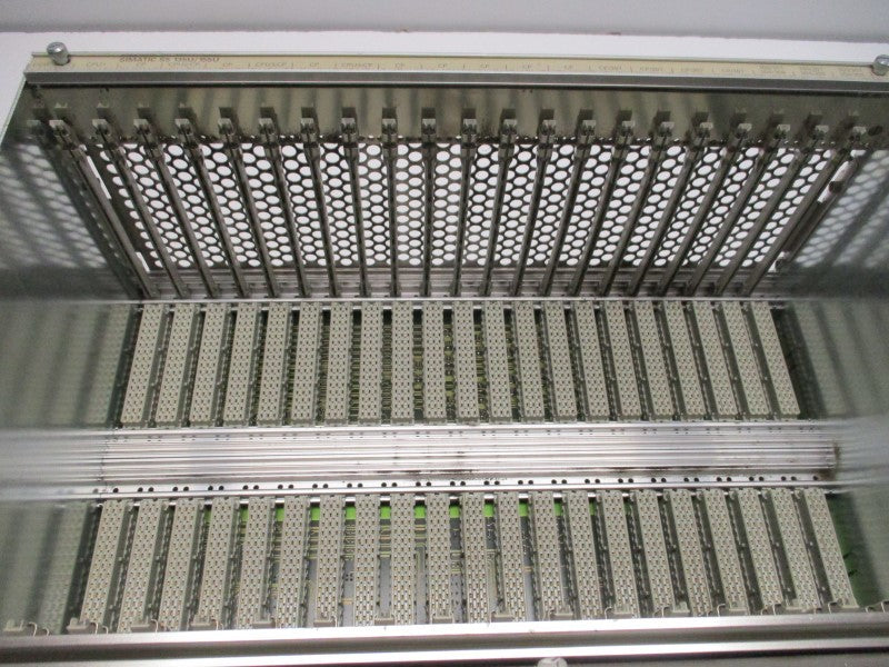 SIEMENS 6ES5955-3LC42/6ES5188-3UA12 21-SLOT RACK POWER SUPPLY UNIT  UNMP
