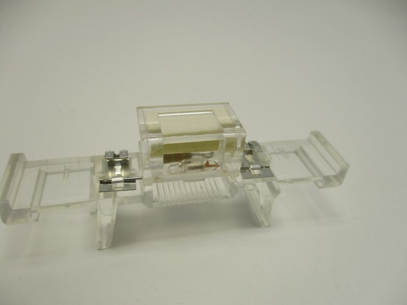 IDEC BAF111SNU FUSE BLOCK  NSNP