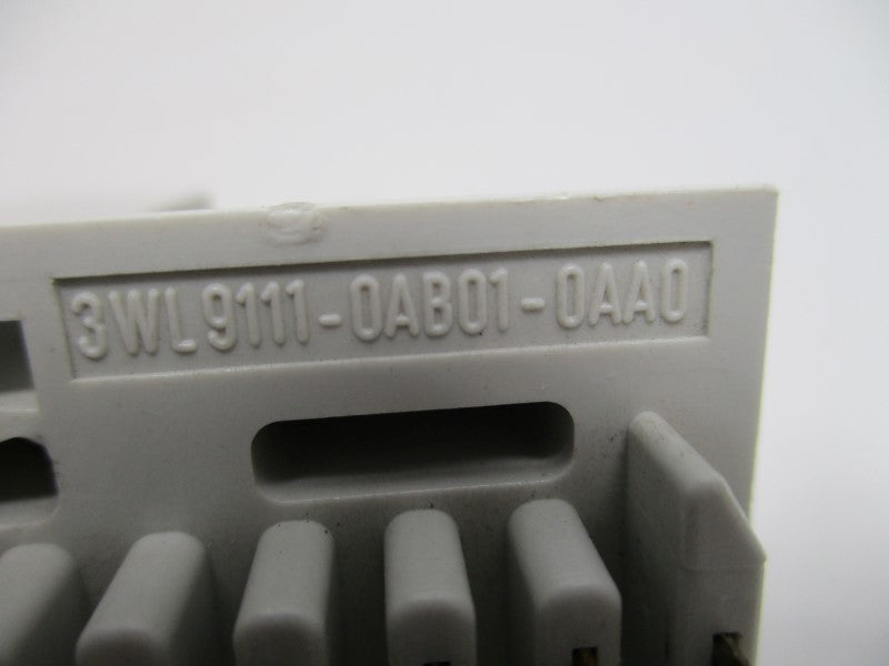 SIEMENS 3WL9111-0AB01-0AA0 CONNECTOR  UNMP
