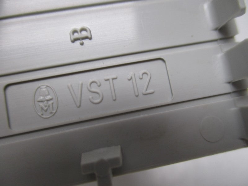 KLOCKNER MOELLER VST12 BLANK STRIP  NSNP