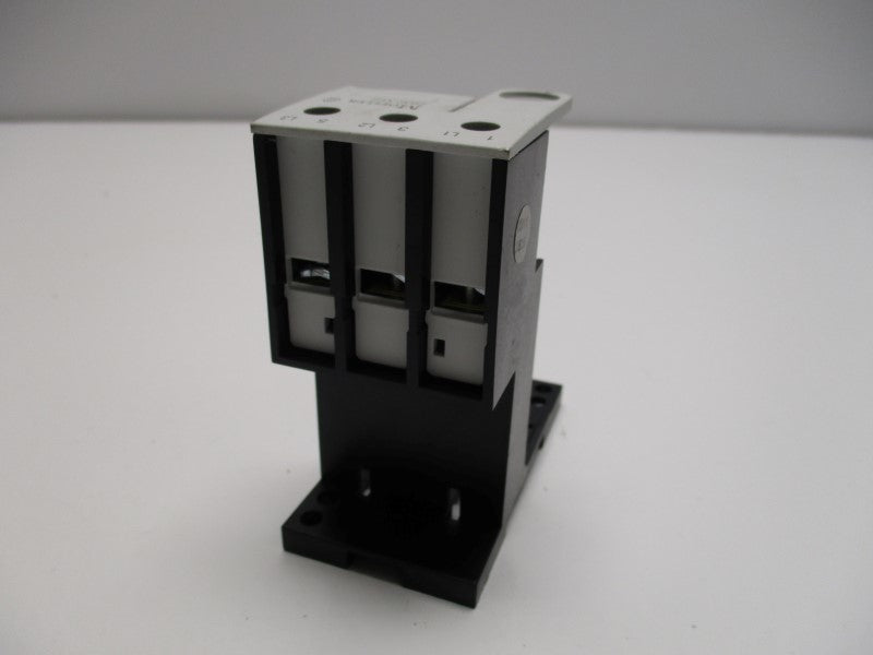 KLOCKNER MOELLER ZB32-XEZ MOUNTING BASE  NSNP