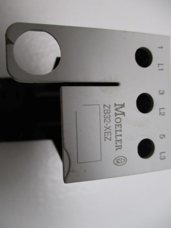KLOCKNER MOELLER ZB32-XEZ MOUNTING BASE  NSNP