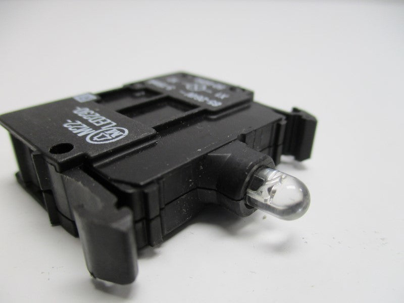 KLOCKNER MOELLER M22-LED230-R RED LIGHT LAMP CONTACT BLOCK  NSNP