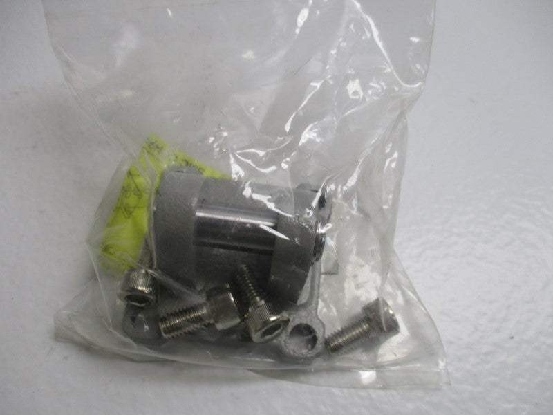 SMC CQ-D050 MOUNT KIT (AS PICTURED)  NSMP