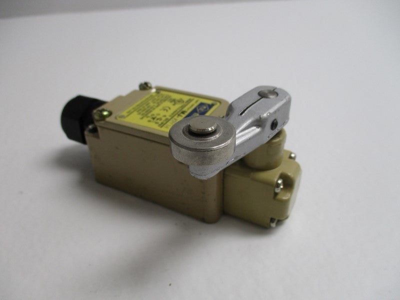 MOUJEN MJ-7204 LIMIT SWITCH  UNMP