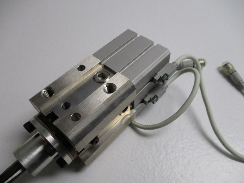 CKD PCC-C15T147D-T2Y-DUDS-FL358779 PIN CLAMP CYLINDER  NSNP