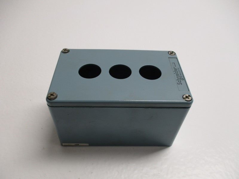 SCHNEIDER H29 ENCLOSURE  NSNP