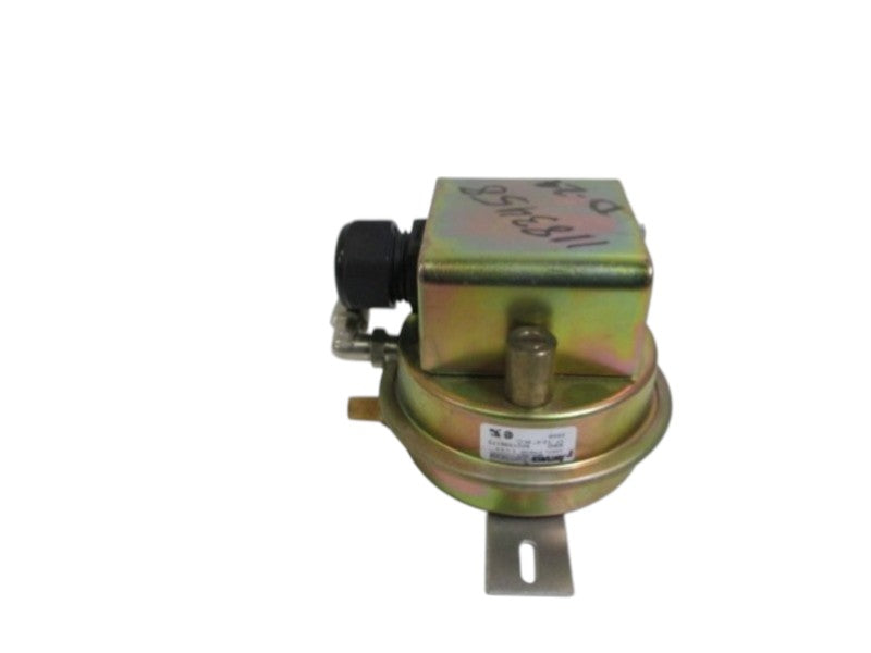 ANTUNES CONTROLS PRESSURE SWITCH  8021506175  UNMP