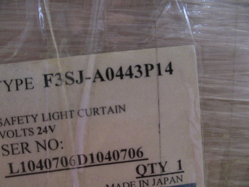 OMRON F3SJ-A0443P14 SAFETY LIGHT CURTAIN  NSMP