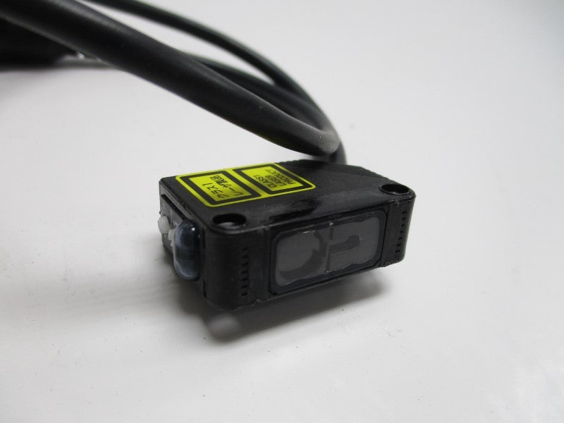 OMRON E3Z-LR81-M1J PHOTOELECTRIC SENSOR (MISSING ACCESSORIES)  NSNP