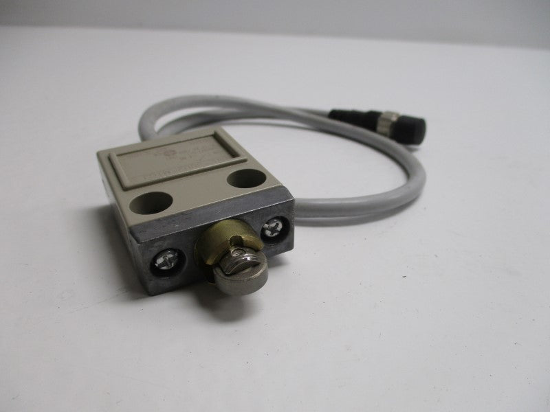 OMRON D4C-3002-M1GJ LIMIT SWITCH  NSNP