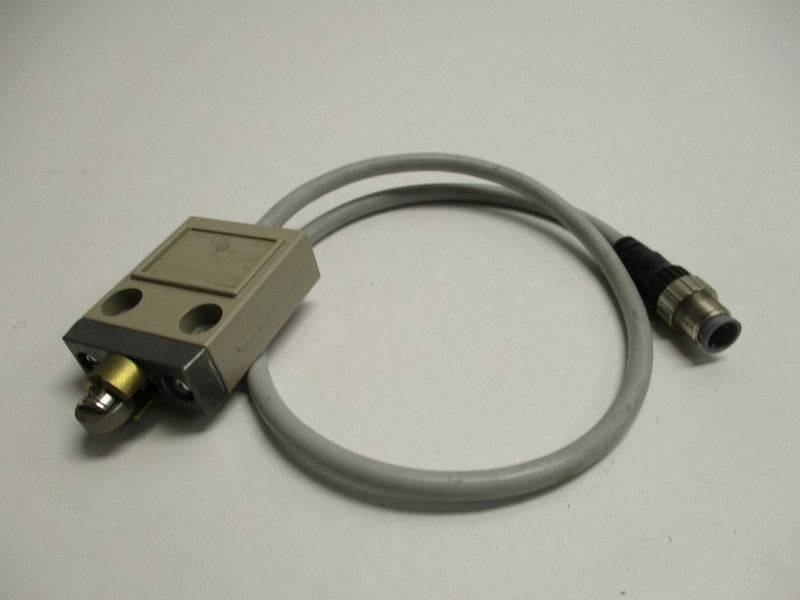 OMRON D4C-3002-M1GJ LIMIT SWITCH  NSNP