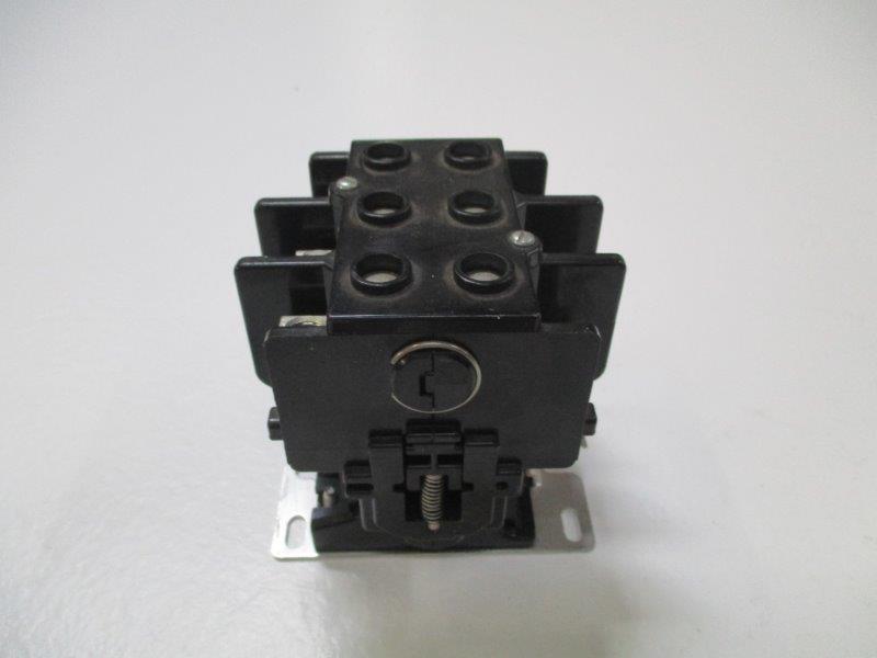 TELEMECANIQUE 2200EBA530AA 24V  UNMP