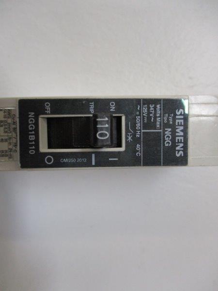 SIEMENS NGG1B110 CIRCUIT BREAKER 110A 347V  UNMP