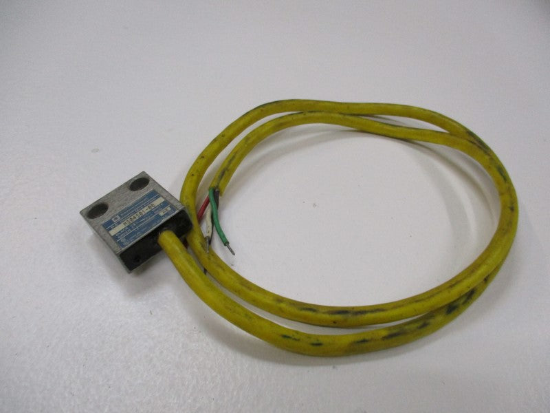 TELEMECANIQUE MS04S01-00 (AS PICTURED)  UNMP
