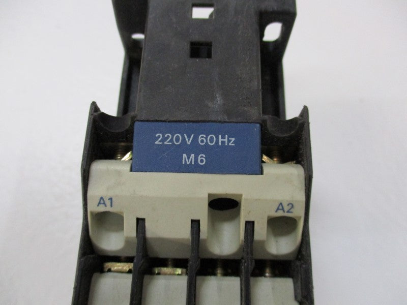 TELEMECANIQUE CA2-DN40M6  UNMP