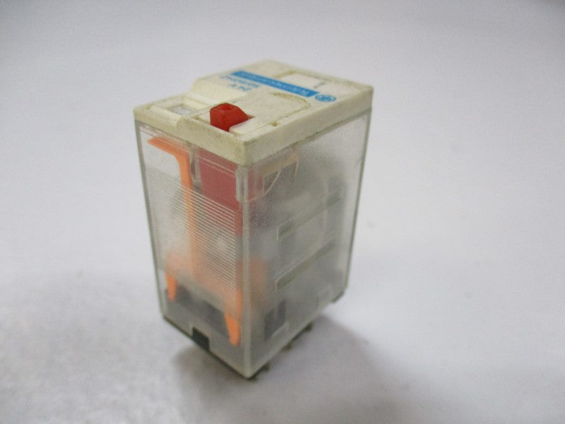 TELEMECANIQUE RXM2AB1B7 RELAY 24V 12A  UNMP