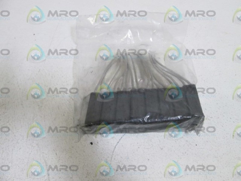 LOT OF 8 HELWIG CARBON BRUSH 1106882 NSNP IN BAG
