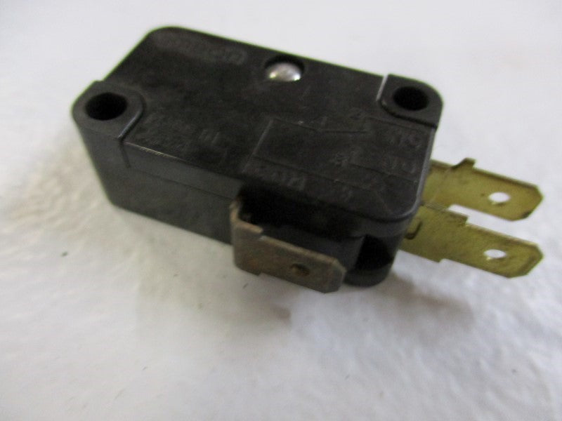 OMRON V-15-1C25 (MISSING ACCESSORIES)  NSNP